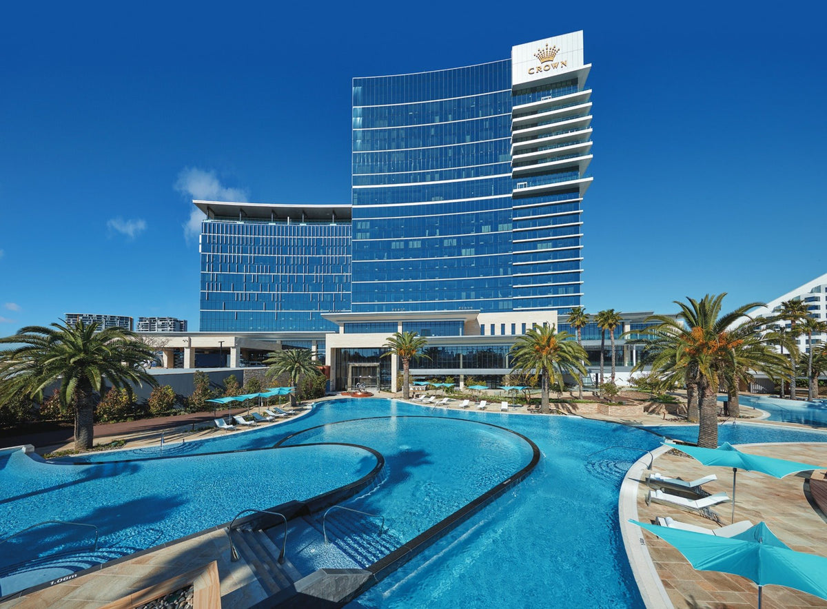 Custom curtain tracks supplied Australia wide by LUXWORLD