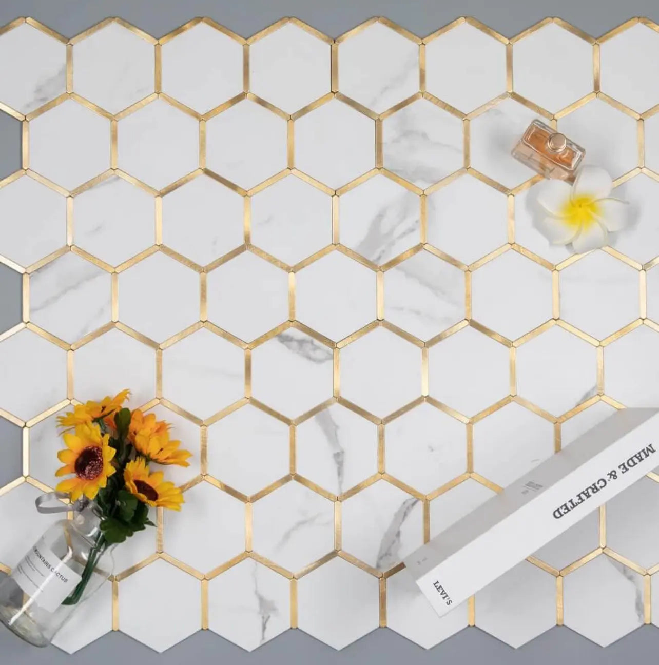 Peel stick mosaic tile from LuxWorld, MOS-JS-005-1, showcasing colorful, textured adhesive mosaic for home decor projects.