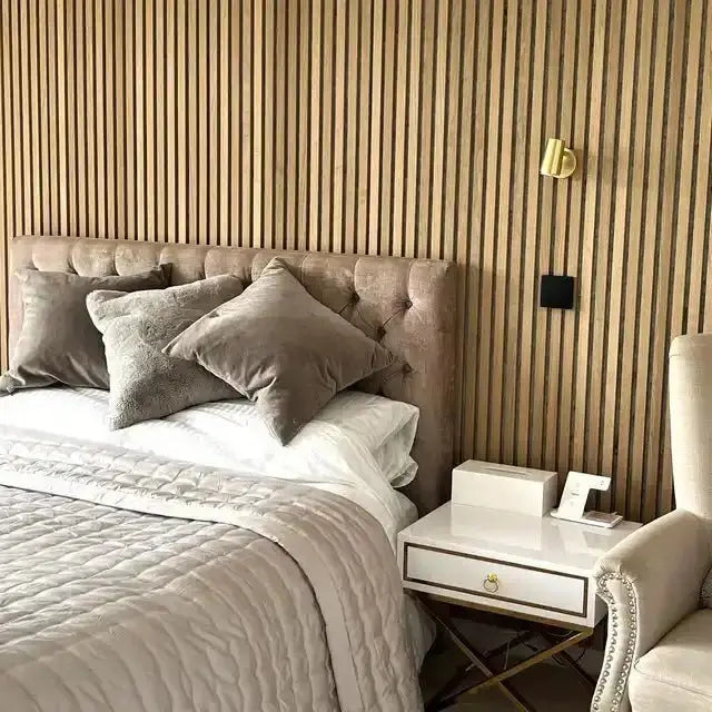 LUXWORLD acoustic wall panels in natural oak finish, 2700mm x 520mm, showcasing textured wood grain for stylish wall cladding.